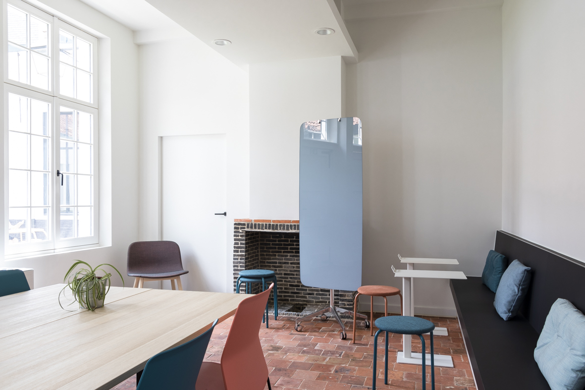 POL - Leia - Nano - Lintex - Frisbee - Tail - kussens - Beschut Wonen.jpg