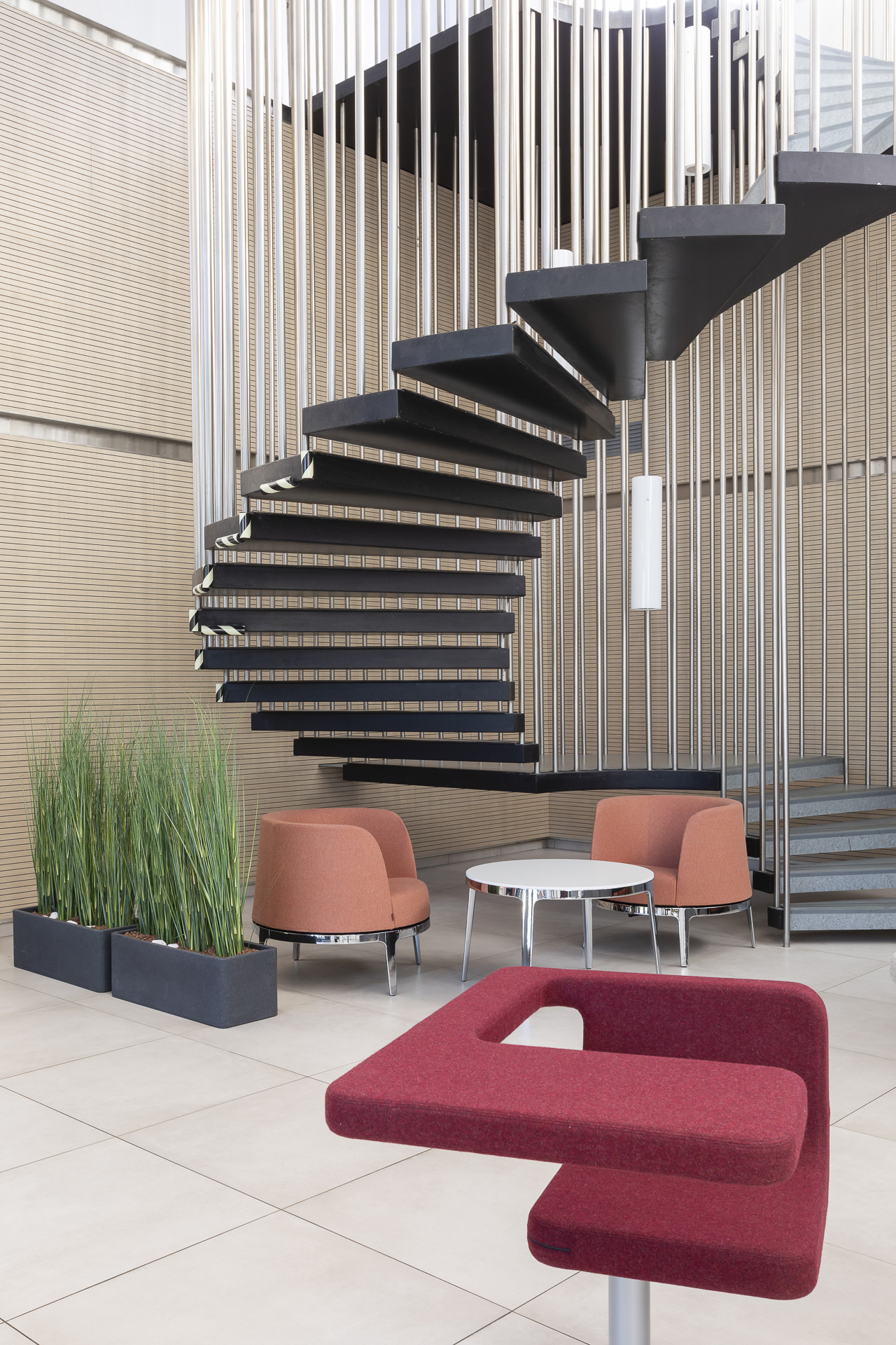 Orange_blagnac_02.jpg